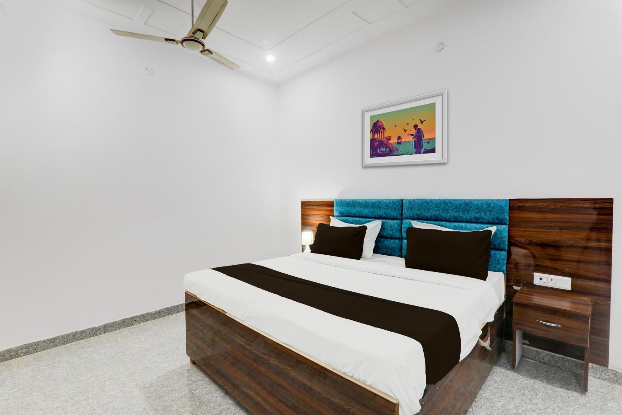 Hotel O White House Hasanganj Екстериор снимка